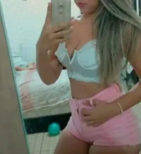 Acompanhante Gostosa na cama