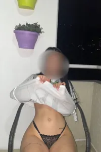 Acompanhante Ágatha